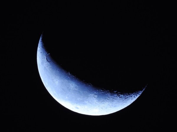 Луна растущая