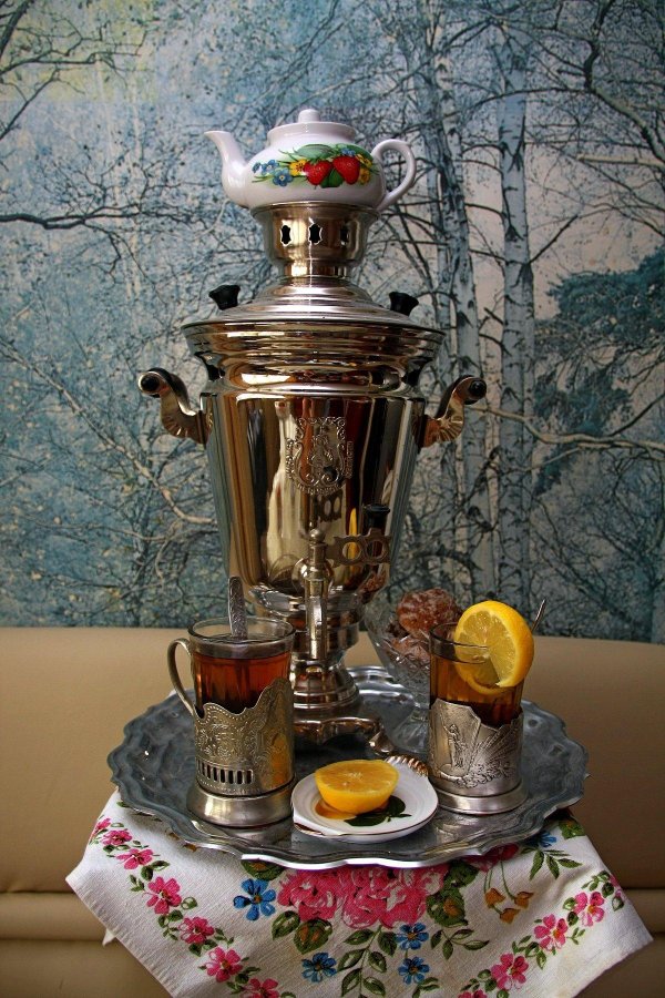 Чаепитие с самоваром