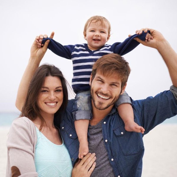 С детьми семья