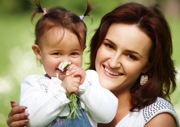 Ребенок и мама