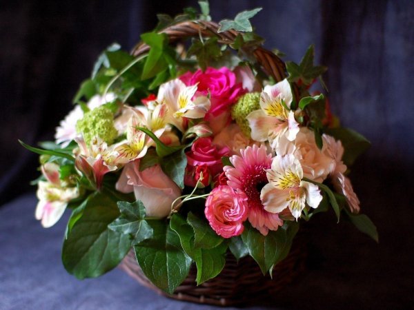 корзинка с цветами