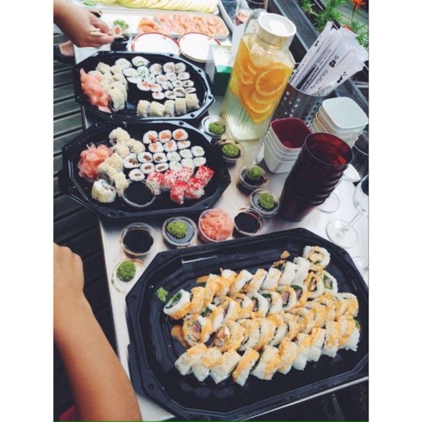 Суши и роллы