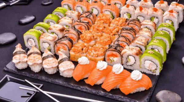 Суши и роллы