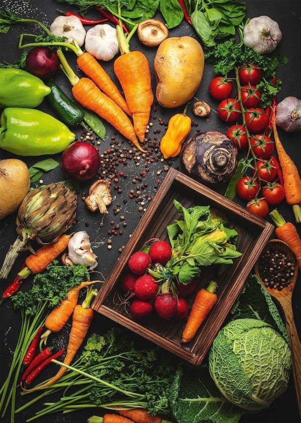 С блюдами и едой