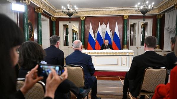 С 15 летием девочке