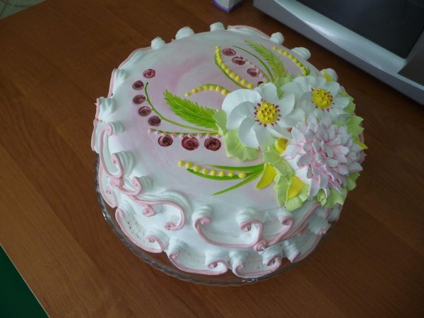 На 8 марта круглые