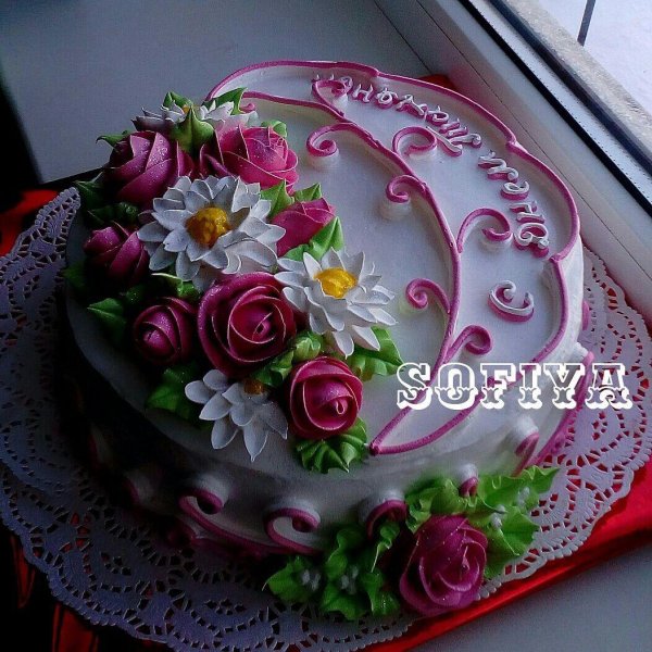 На 8 марта круглые