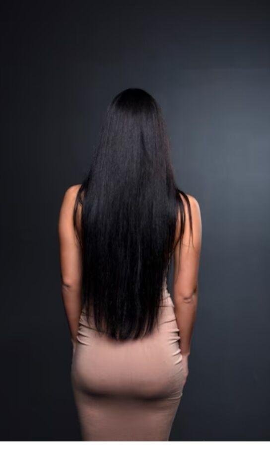 Девушек со спины брюнеток