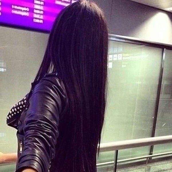 Девушек со спины брюнеток