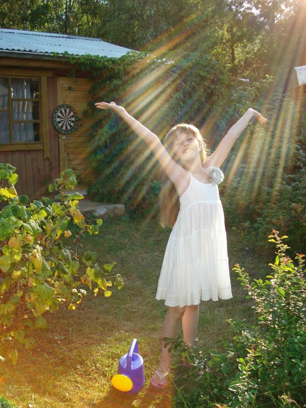 Радуйтесь жизни и каждому дню с надписью