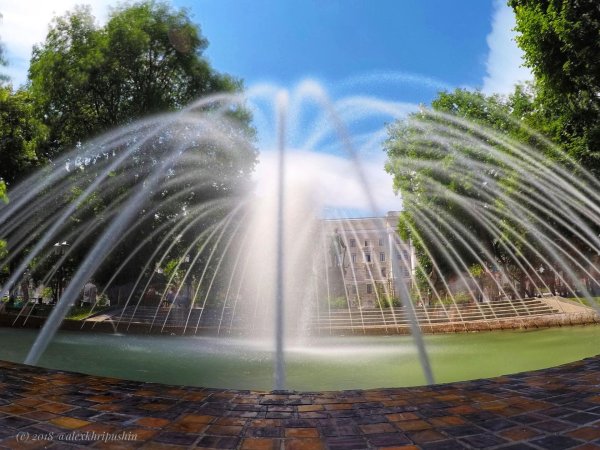 Фонтаны