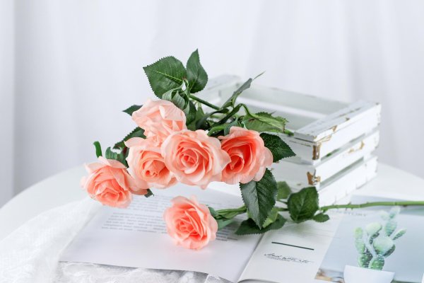 роза искусственная