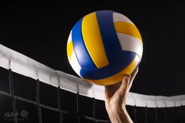 С волейболом