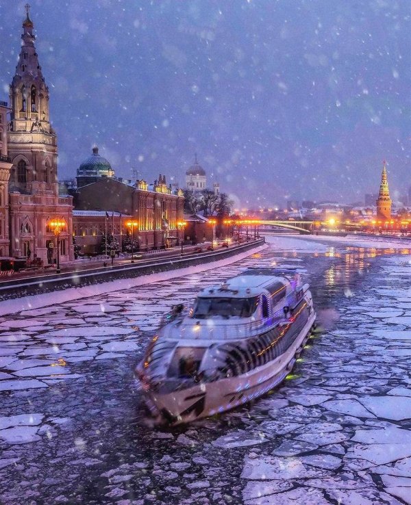 Зима москва