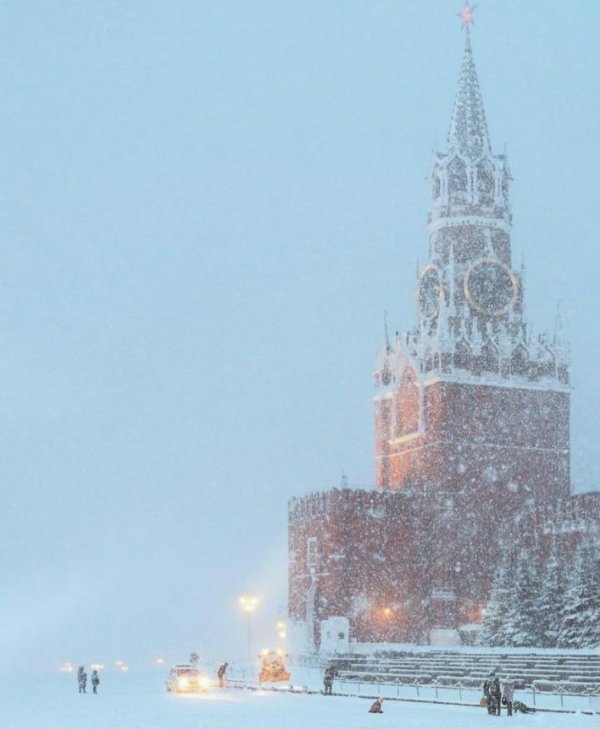 Зима москва