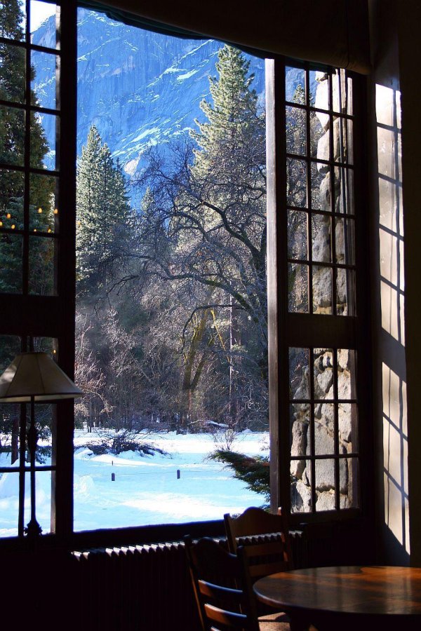 Зима из окна