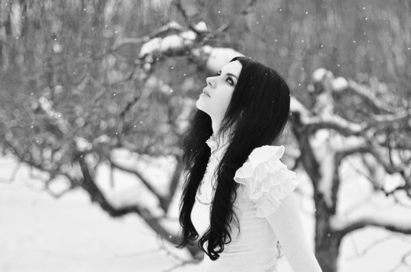 Зима и женщина