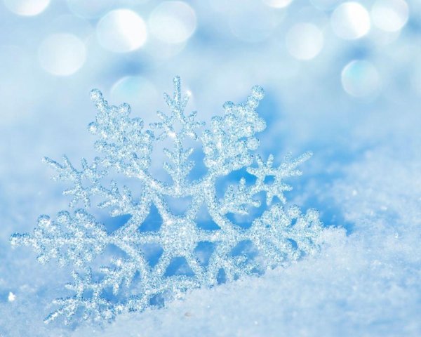 Снежинки зима