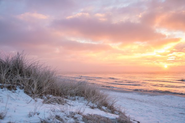 Зима на море