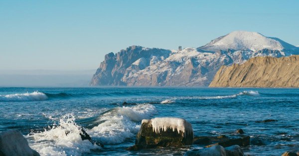 Зима на море