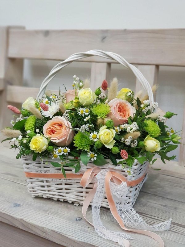 корзинка с цветами