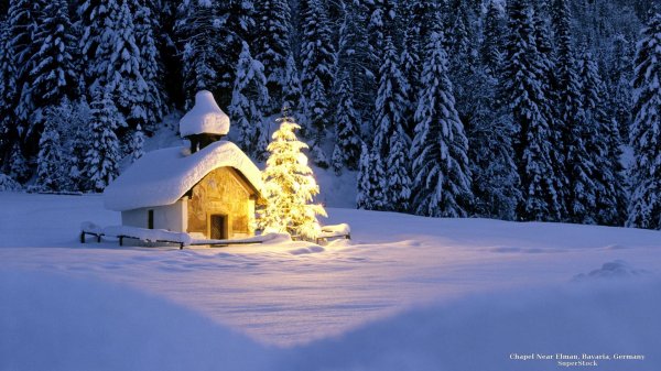 На рабочий стол зима сказочные