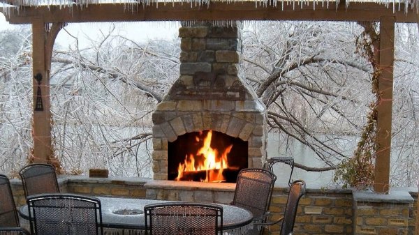 Зима камин