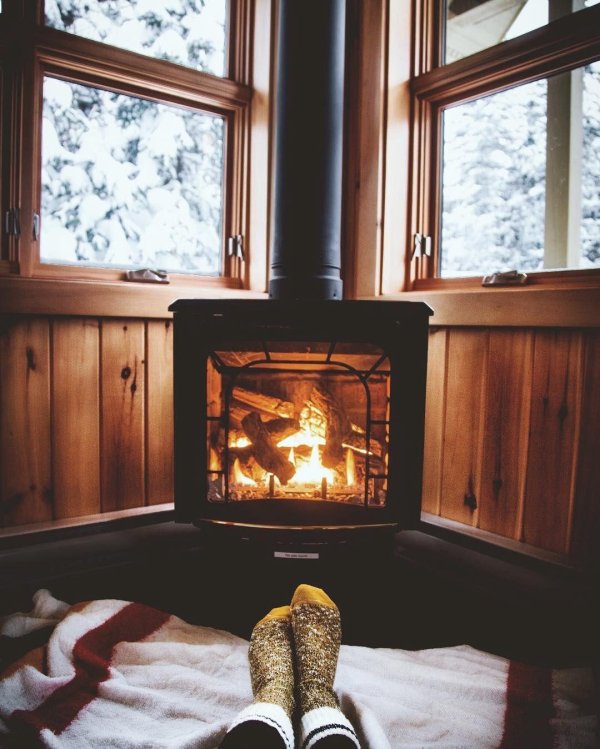 Зима камин