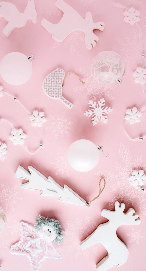 Розовая зима