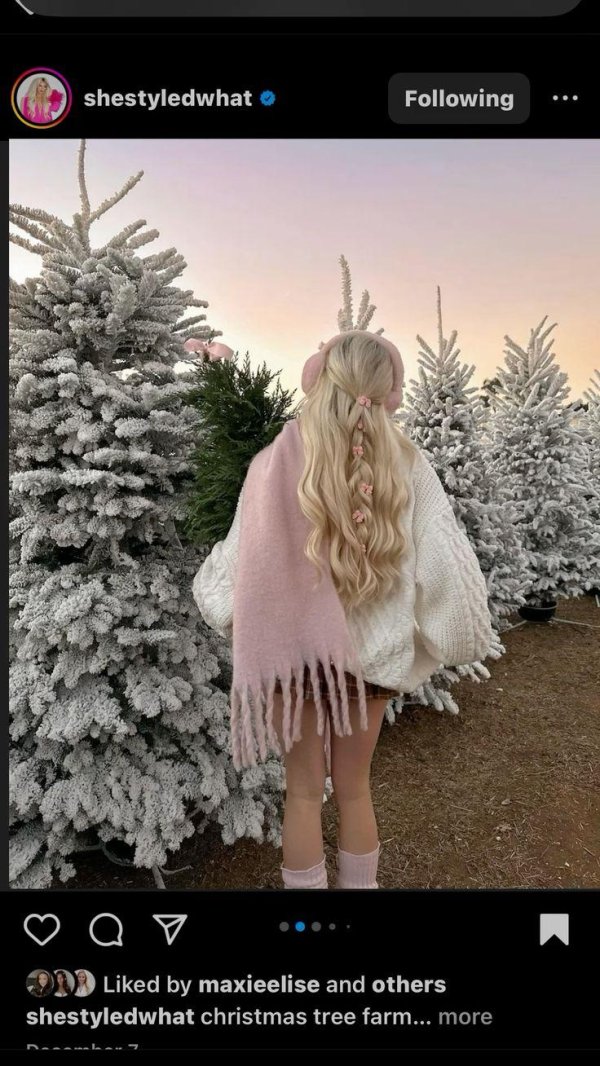 Розовая зима