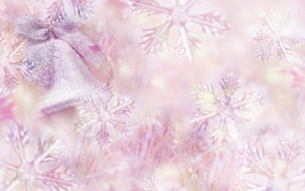 Розовая зима