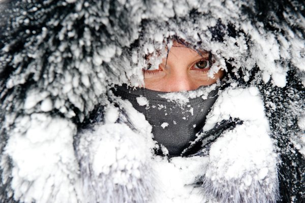 Зима холода
