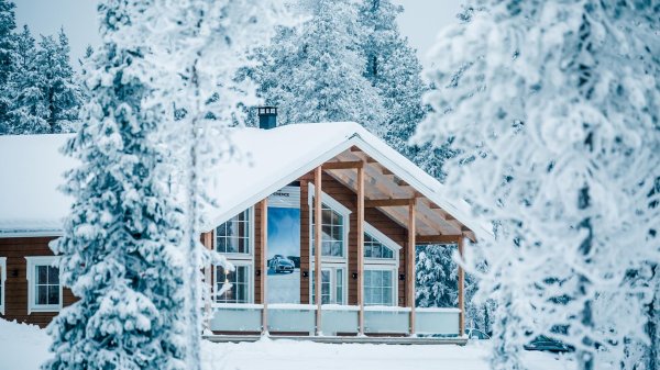 Дом и зима