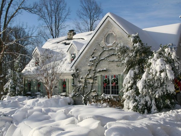 Дом и зима