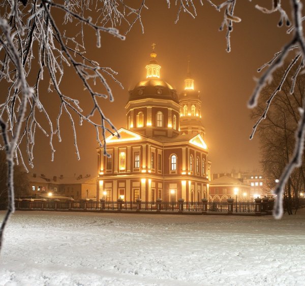 Зима и храм