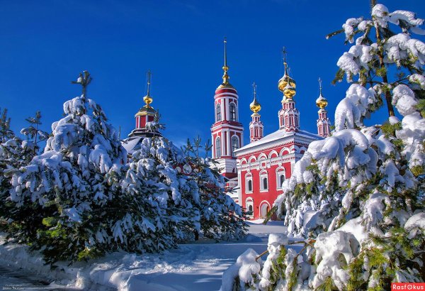 Зима и храм