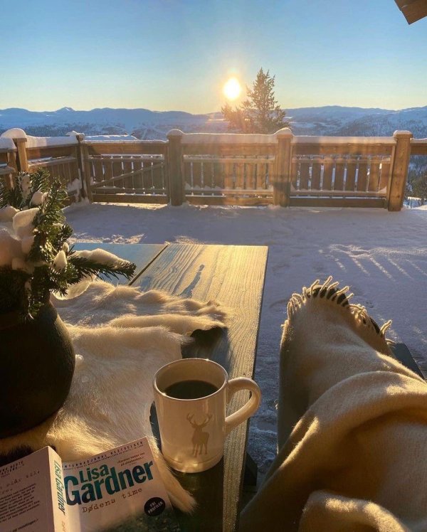 Утро зима город