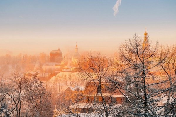 Утро зима город