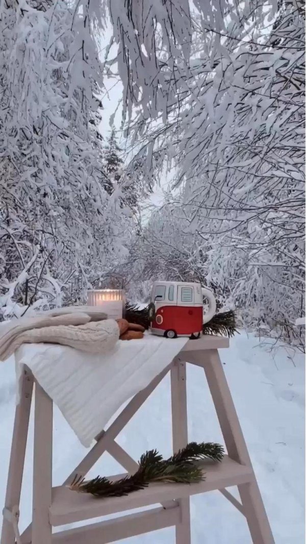 Утро зима город