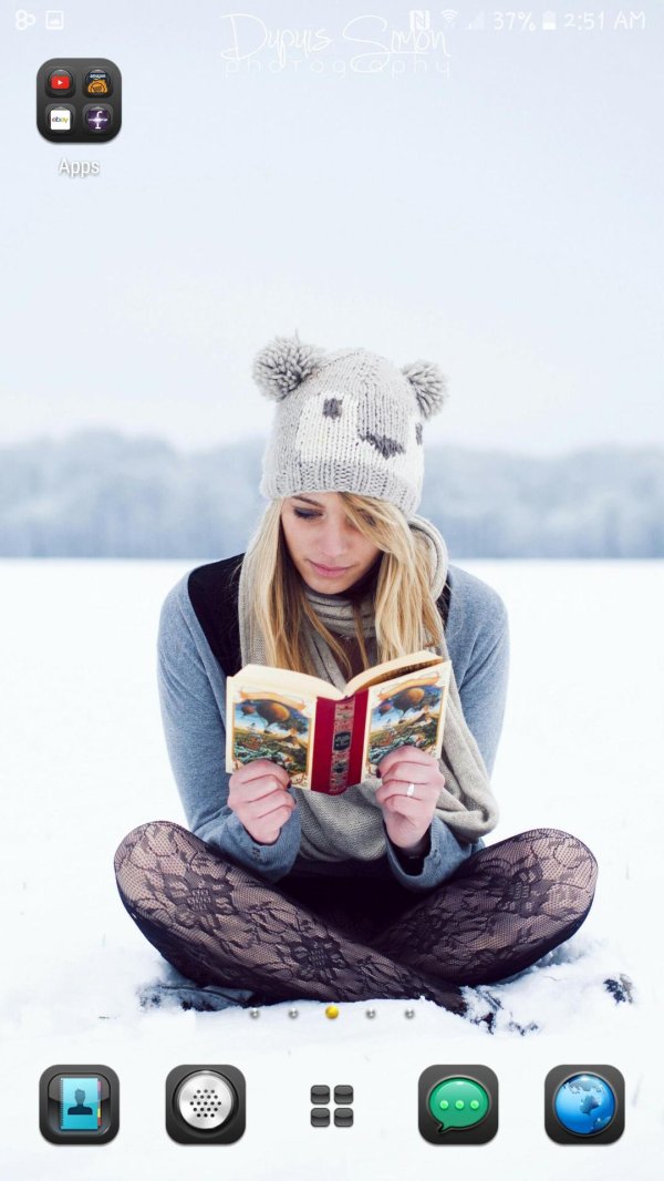 Книга и зима