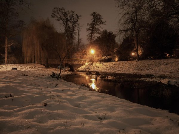 Зима вечер снег
