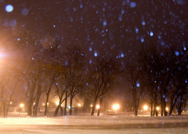 Зима вечер снег