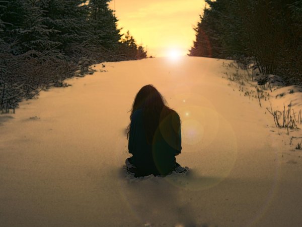 Брюнетки со спины зима