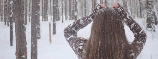 Брюнетки со спины зима