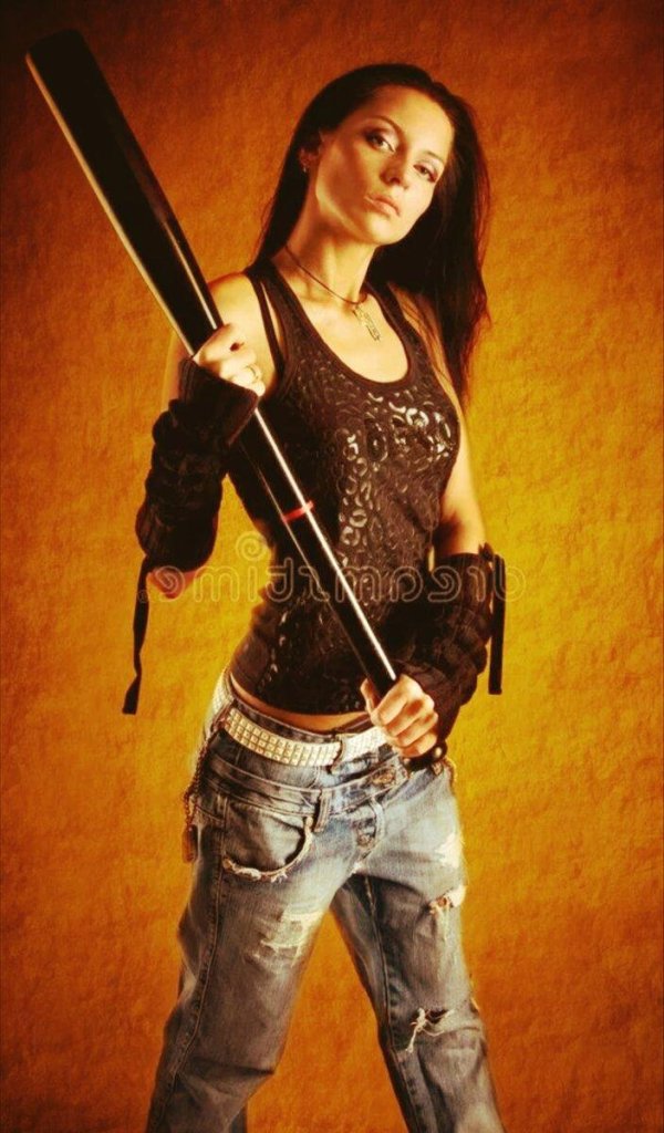 Девушка хулиганка