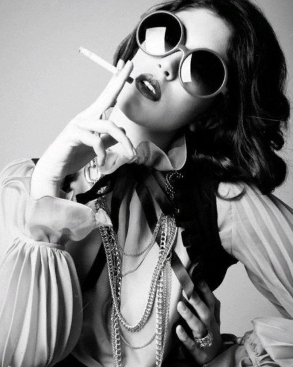 Девушка хулиганка