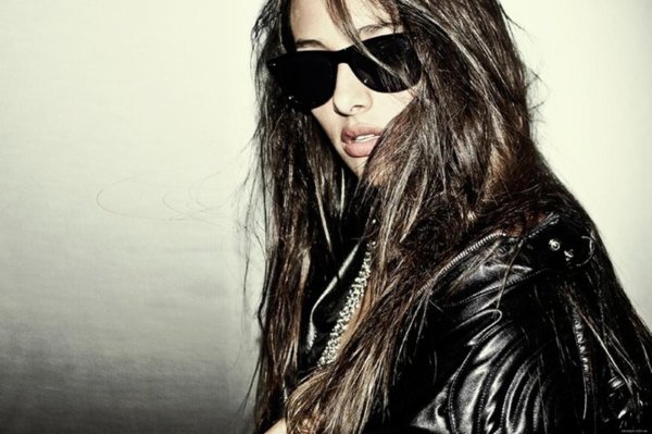 Девушка хулиганка