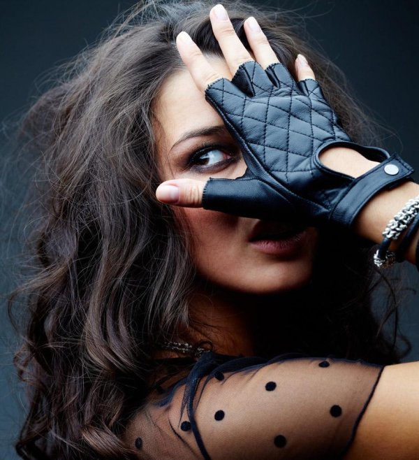 Девушка хулиганка