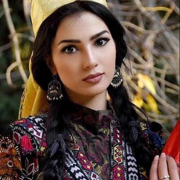 Таджичка девушка