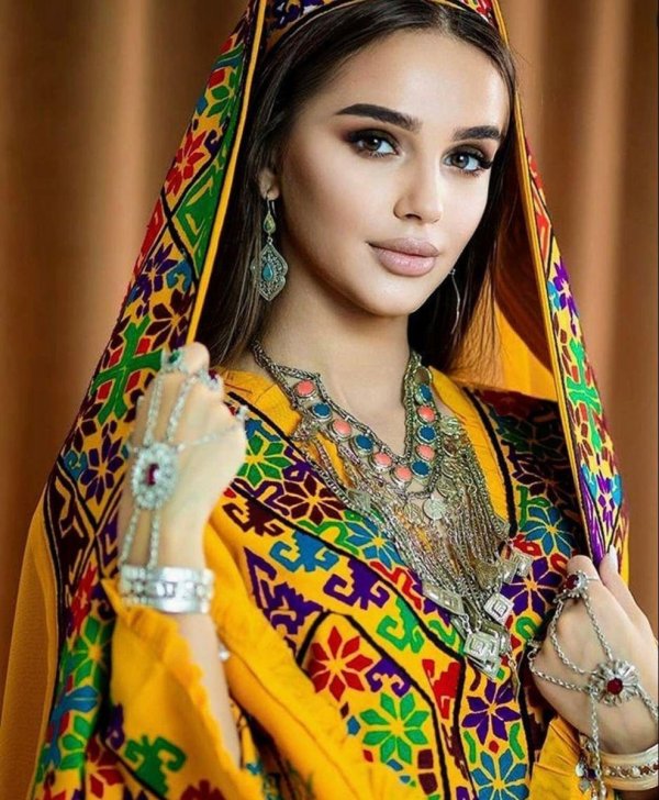 Таджичка девушка